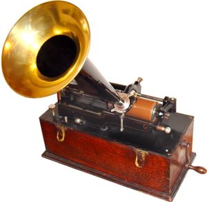 Edison wax cylinder phonograph c. 1899